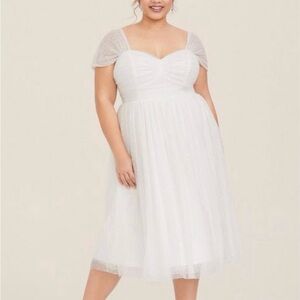 Torrid White Formal Dress - Size 18